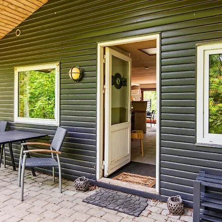 Two-bedroom Holiday In 25 Ferienhaus *