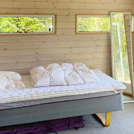 Two-bedroom Holiday In 25 Ferienhaus