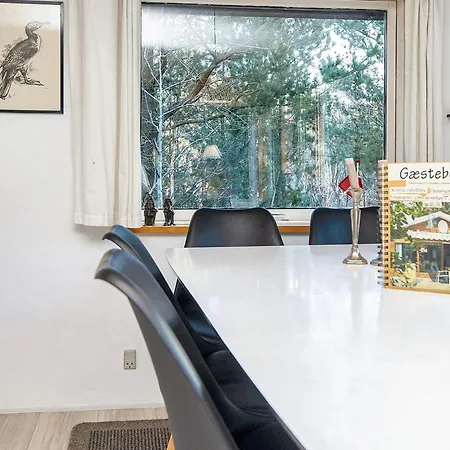 Two-bedroom Holiday In 25 Ferienhaus *