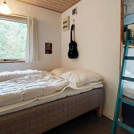 Two-bedroom Holiday In 25 Ferienhaus *